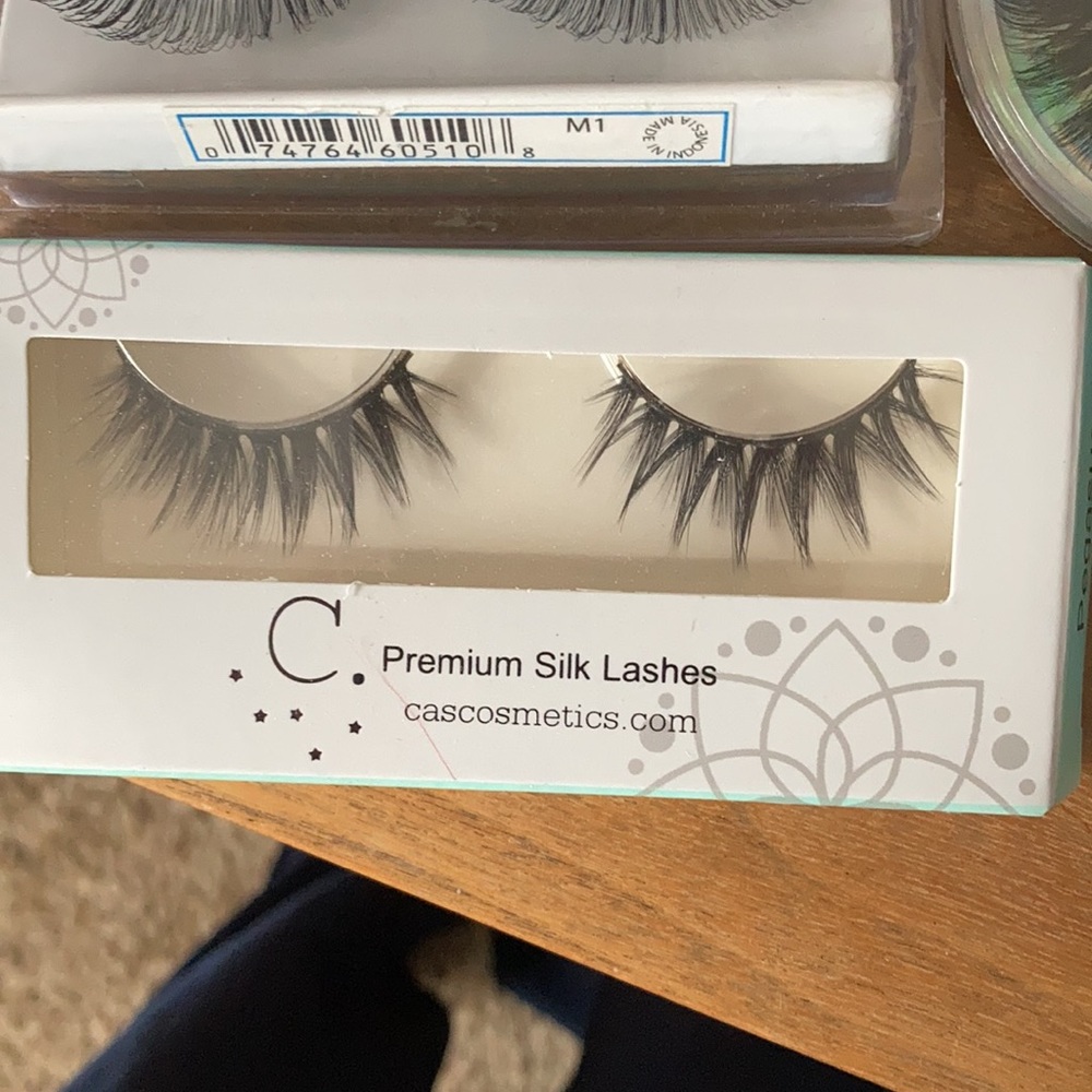 Eyelash bundle - Picture 3 of 5